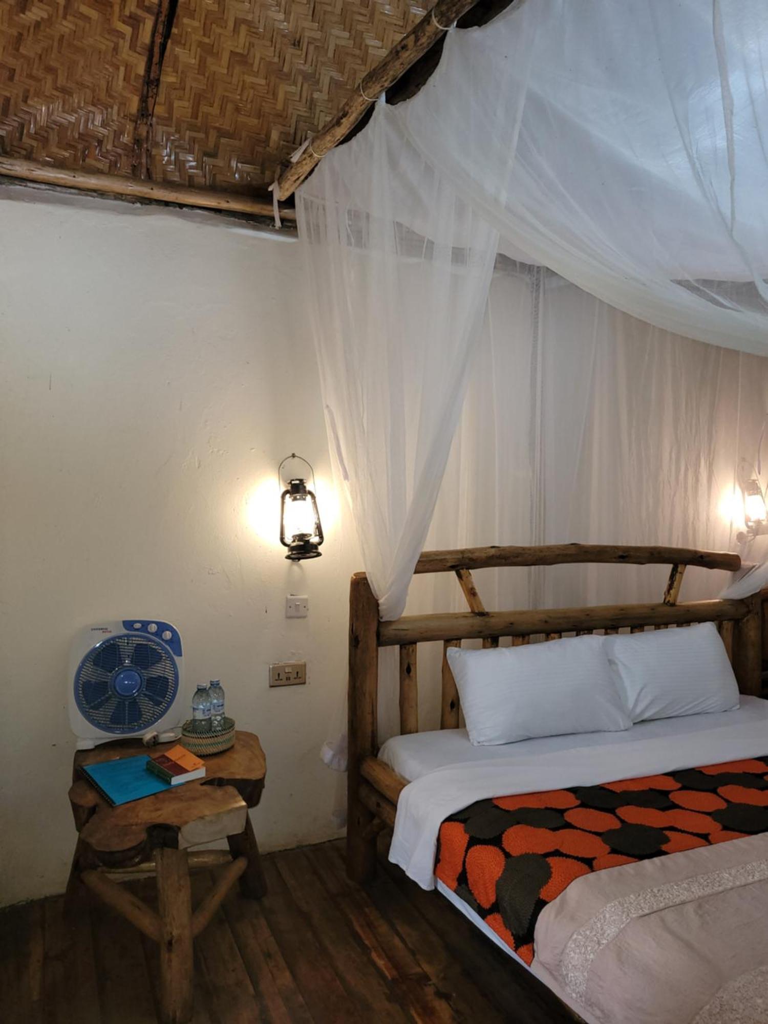 Songbird Safari Lodge & Campsite Katunguru 외부 사진