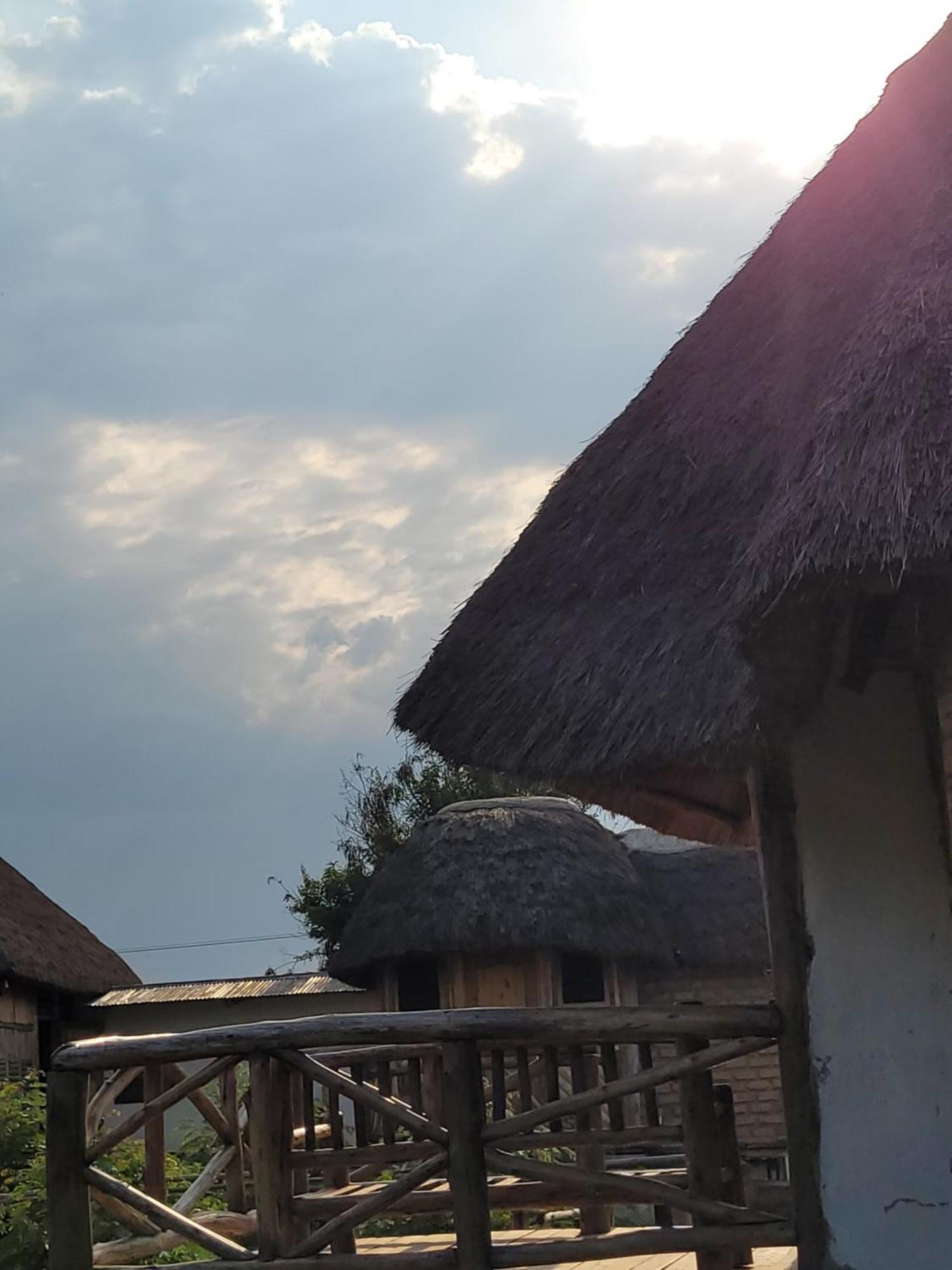 Songbird Safari Lodge & Campsite Katunguru 외부 사진